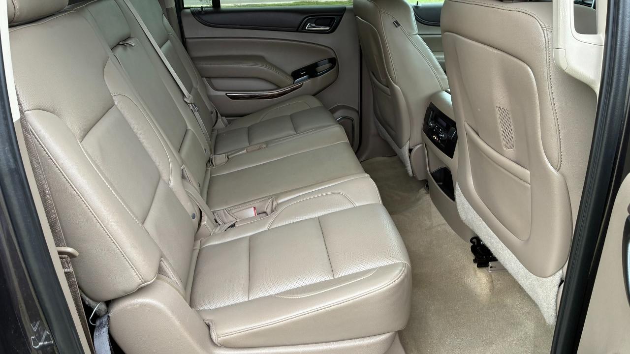 GMC Yukon XL SLT 1/2 Ton 2WD 2015