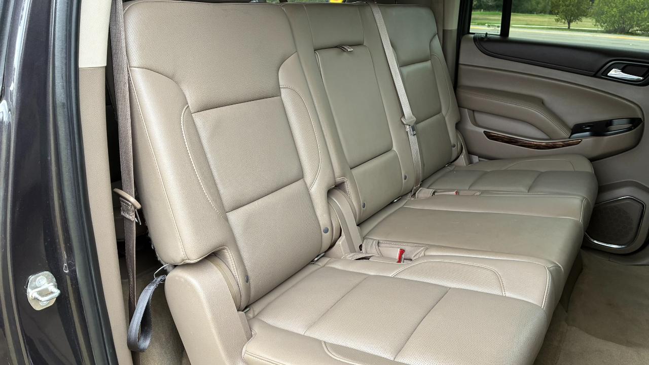 GMC Yukon XL SLT 1/2 Ton 2WD 2015