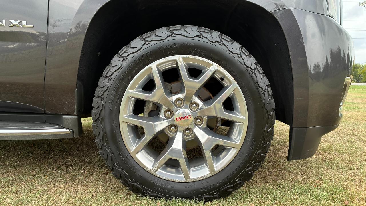 GMC Yukon XL SLT 1/2 Ton 2WD 2015
