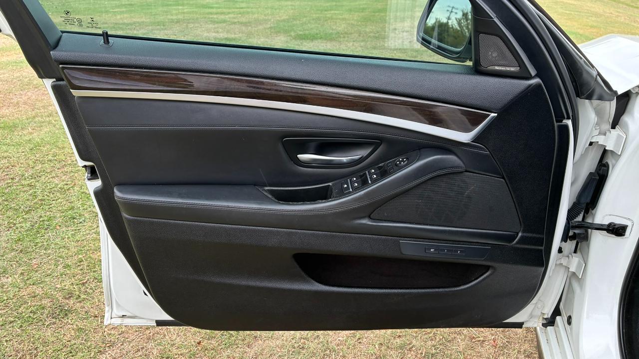 BMW 5-Series 535i 2016