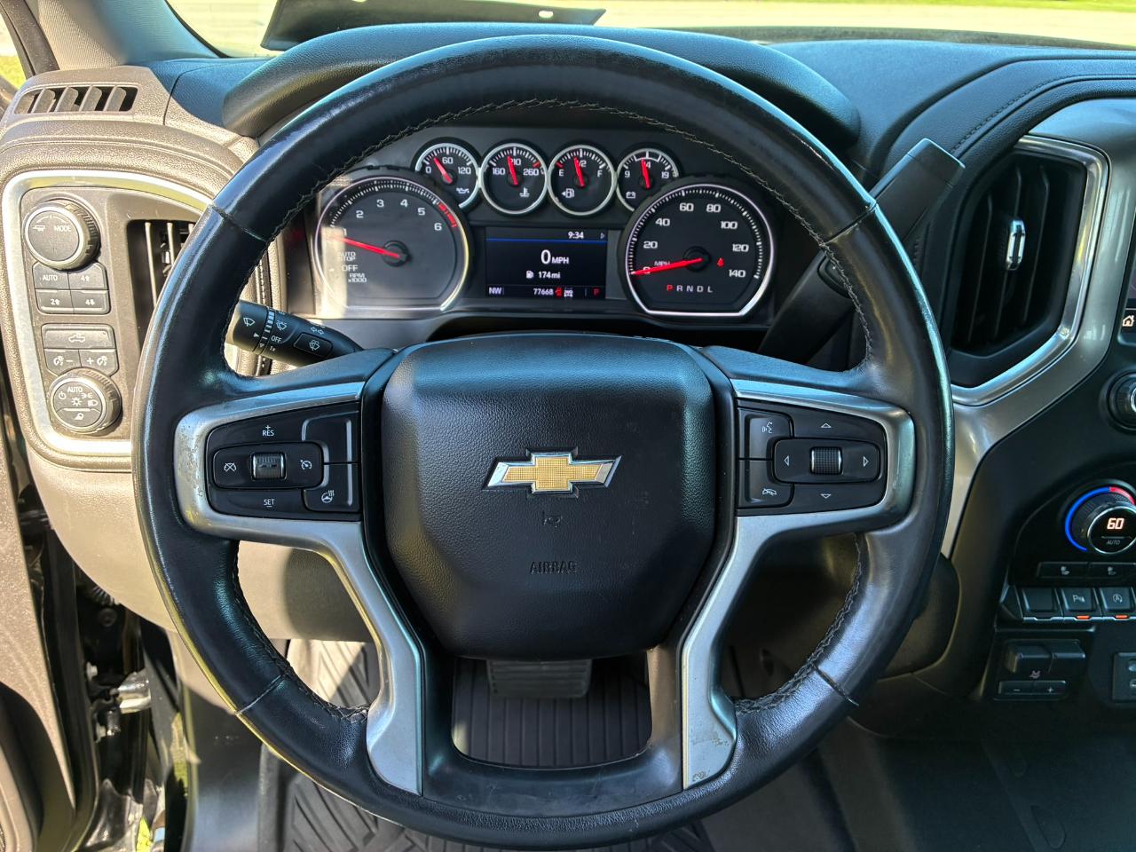 Chevrolet Silverado 1500 LT Z71 Crew Cab 4WD 2020