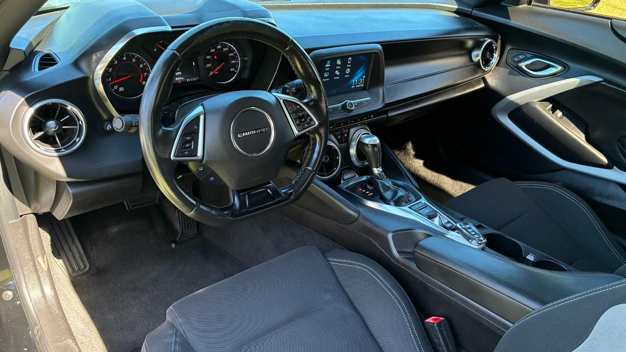Chevrolet Camaro 1LT Coupe 8A 2018