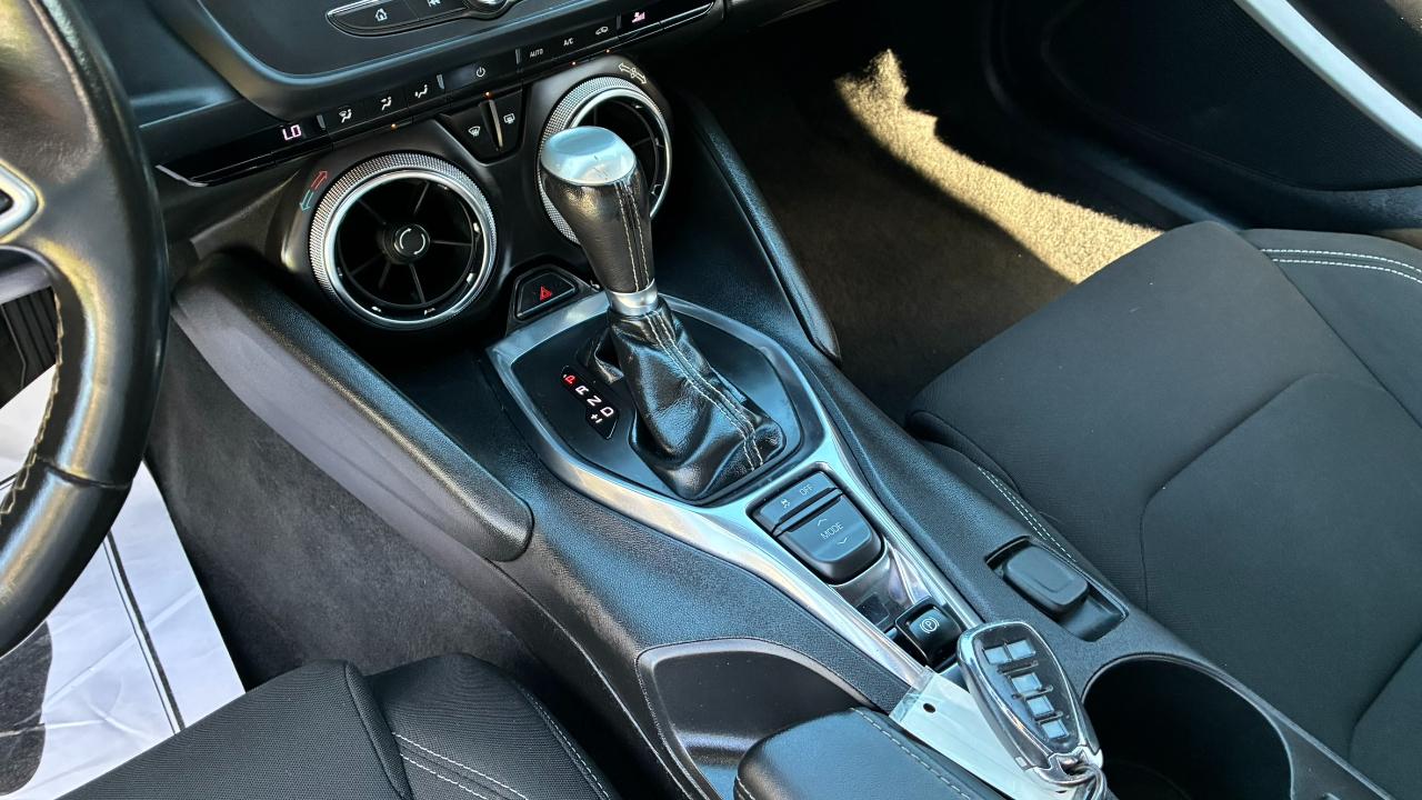 Chevrolet Camaro 1LT Coupe 8A 2018
