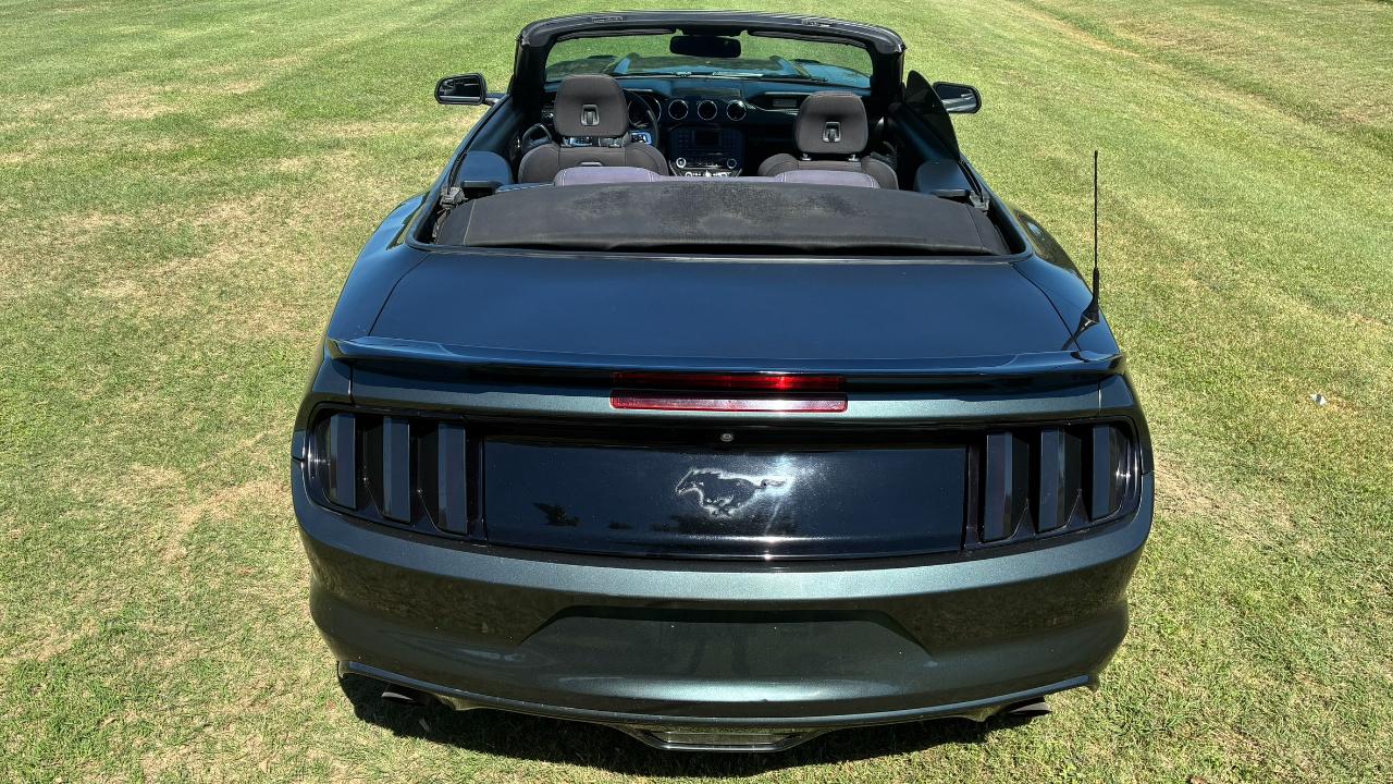 Ford Mustang V6 Convertible 2016