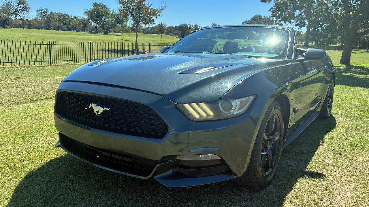 Ford Mustang V6 Convertible 2016