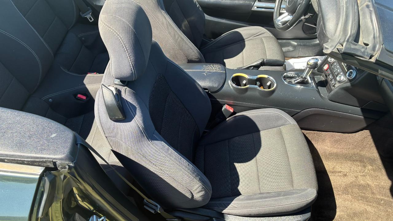Ford Mustang V6 Convertible 2016