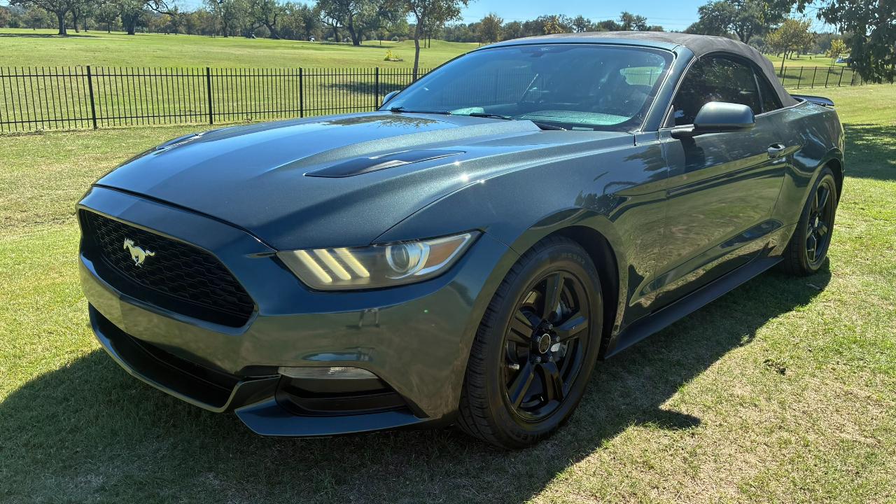 Ford Mustang V6 Convertible 2016