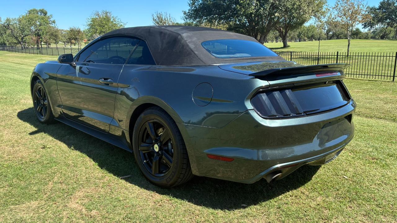 Ford Mustang V6 Convertible 2016
