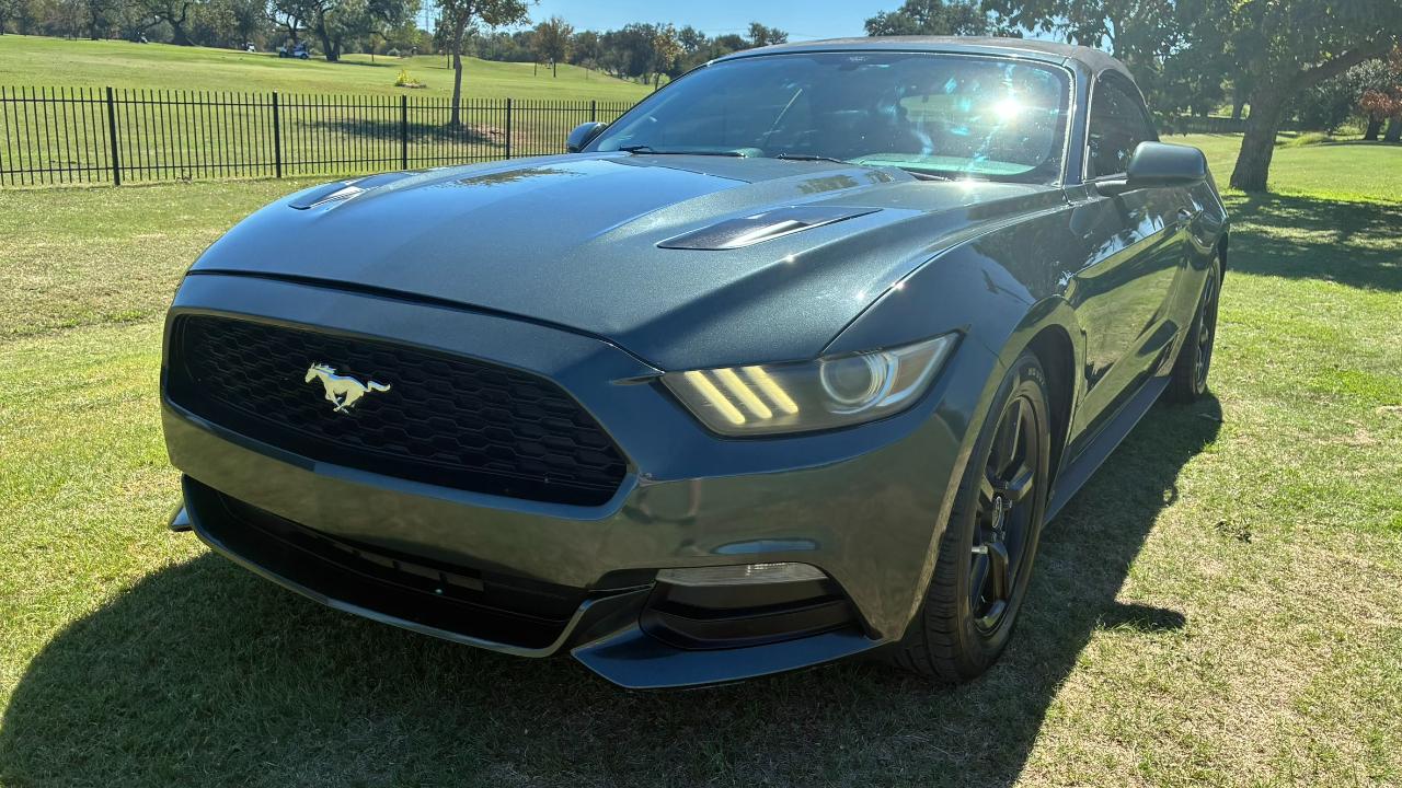 Ford Mustang V6 Convertible 2016