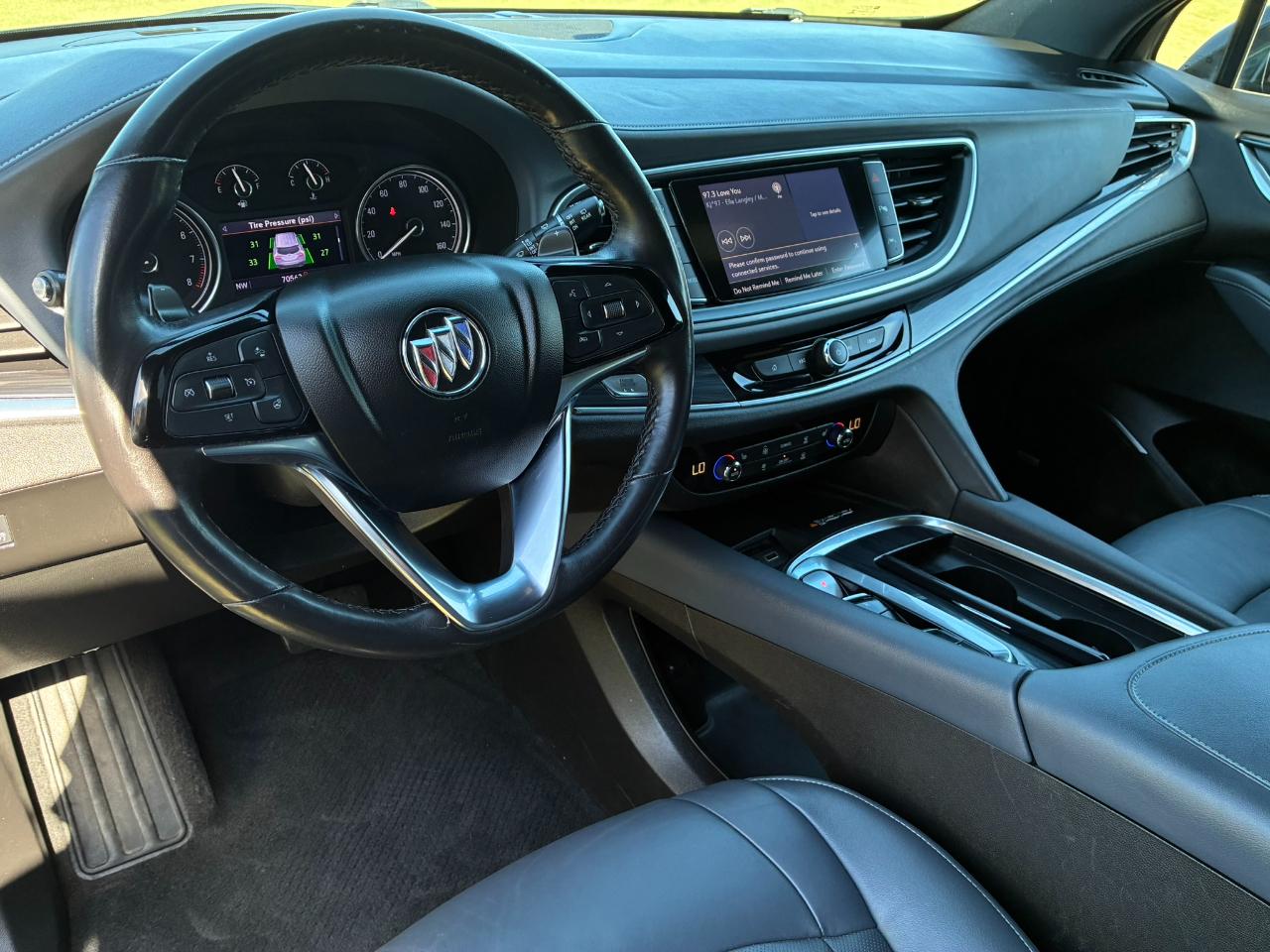 Buick Enclave Essence AWD 2022
