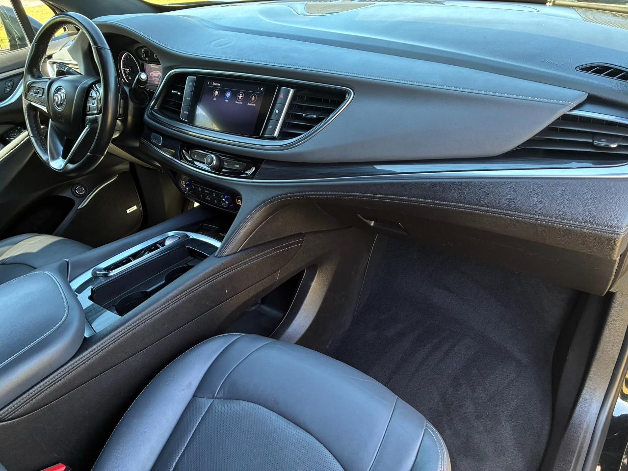 Buick Enclave Essence AWD 2022