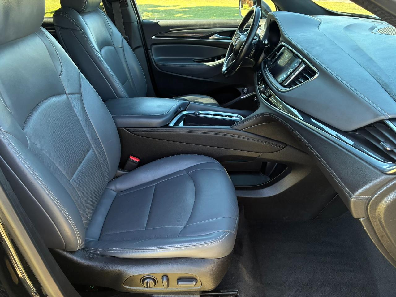 Buick Enclave Essence AWD 2022