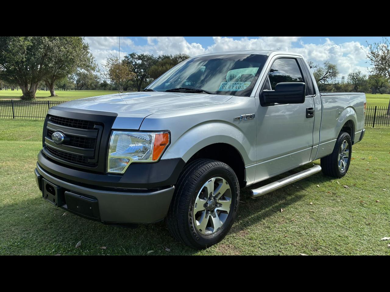 Ford F-150 XL 8-ft. Bed 2WD 2014