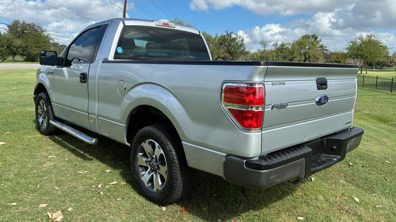 Ford F-150 XL 8-ft. Bed 2WD 2014