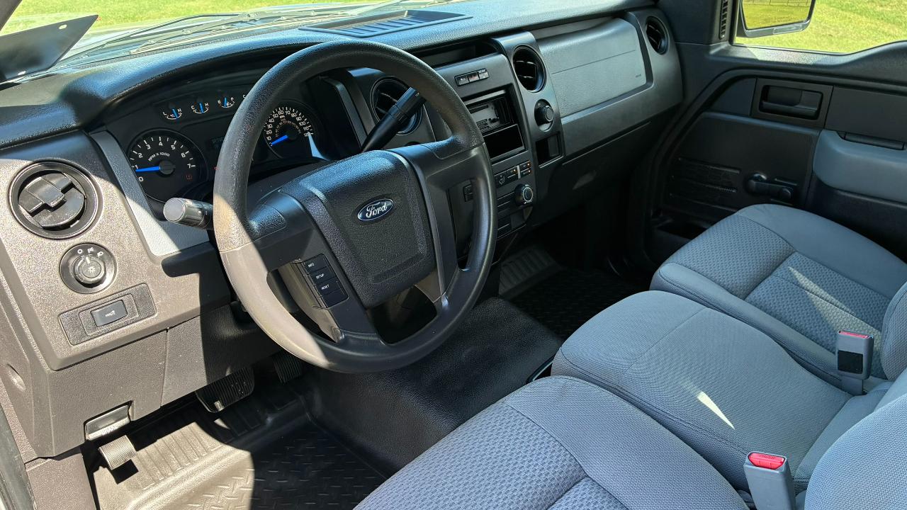 Ford F-150 XL 8-ft. Bed 2WD 2014