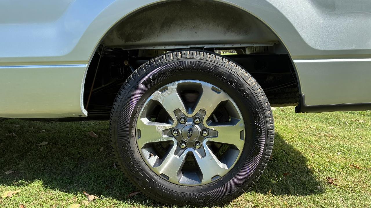 Ford F-150 XL 8-ft. Bed 2WD 2014