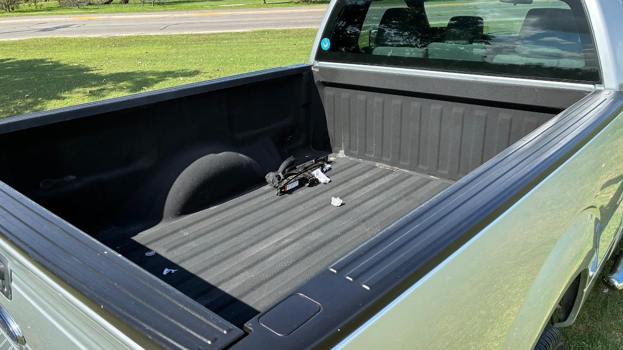 Ford F-150 XL 8-ft. Bed 2WD 2014