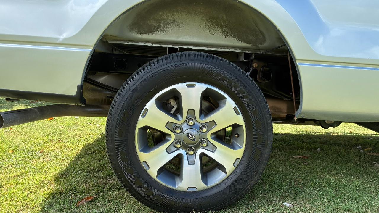 Ford F-150 XL 8-ft. Bed 2WD 2014