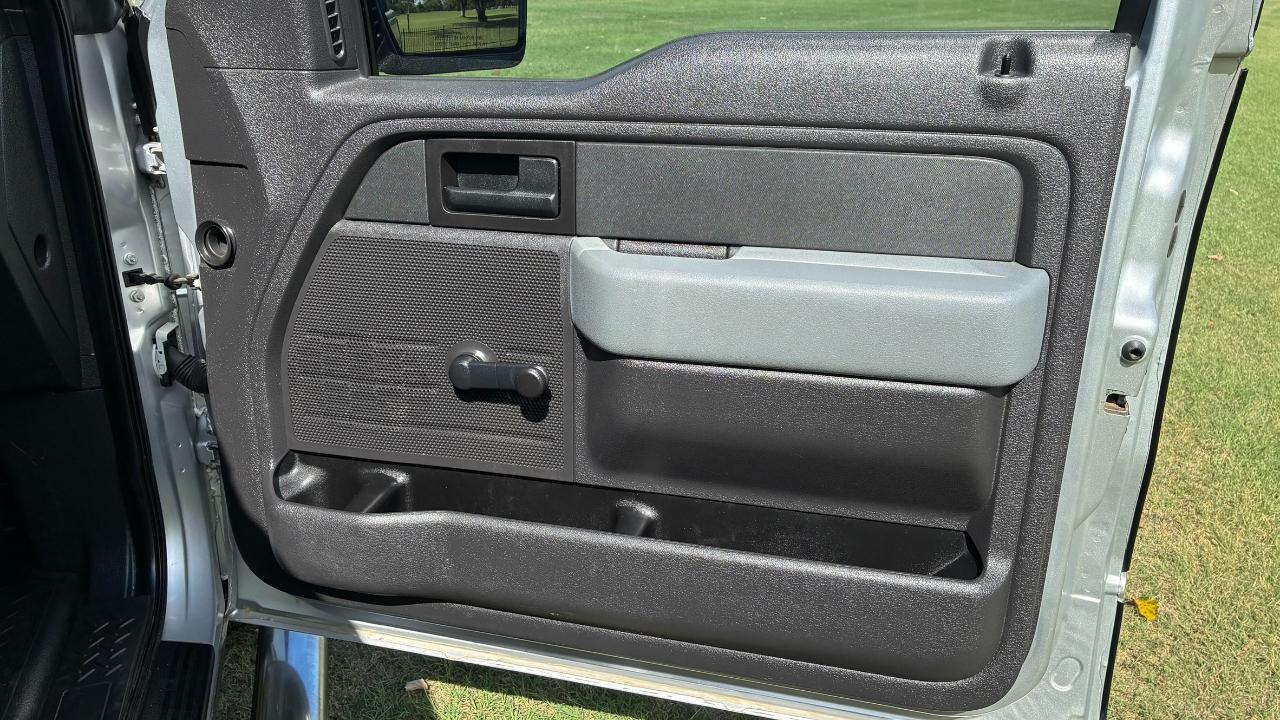 Ford F-150 XL 8-ft. Bed 2WD 2014