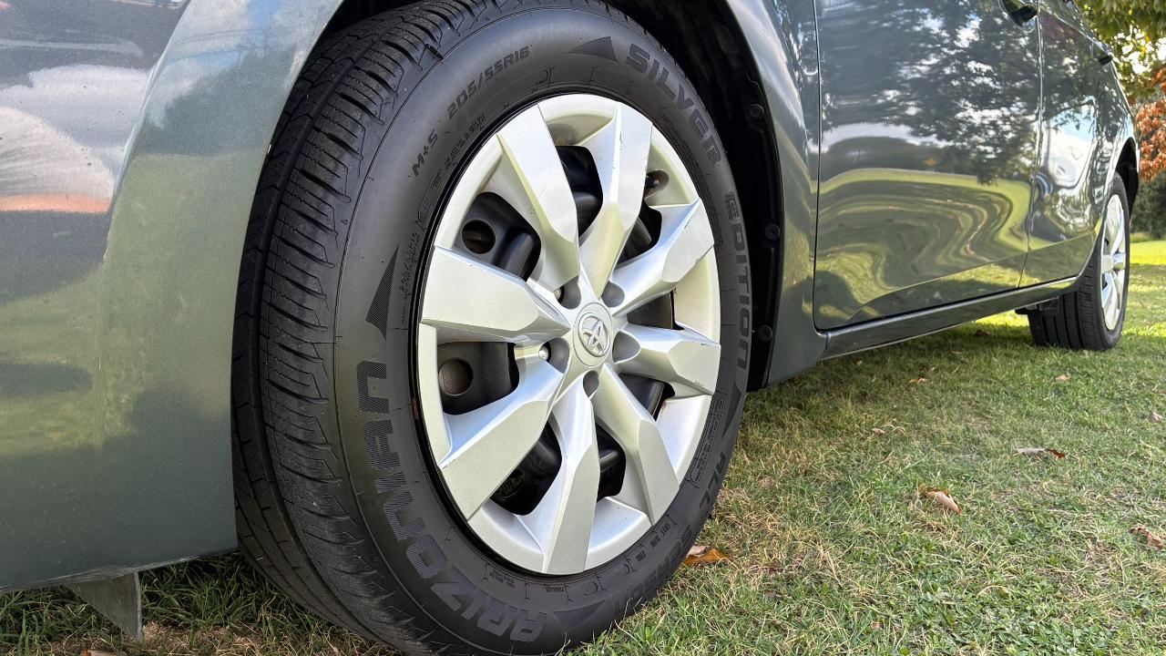 Toyota Corolla LE 4D Sedan 2016