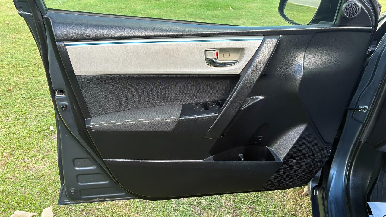 Toyota Corolla LE 4D Sedan 2016