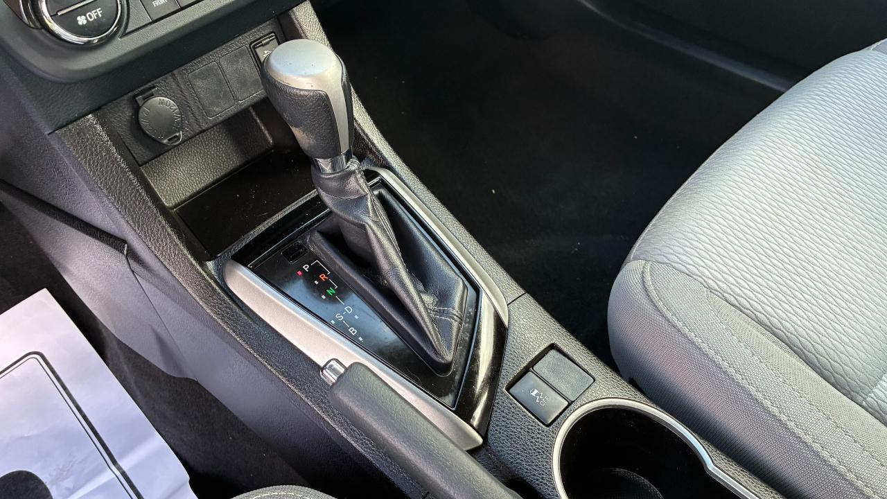 Toyota Corolla LE 4D Sedan 2016