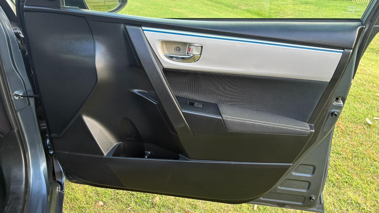 Toyota Corolla LE 4D Sedan 2016