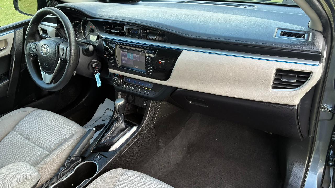Toyota Corolla LE 4D Sedan 2016