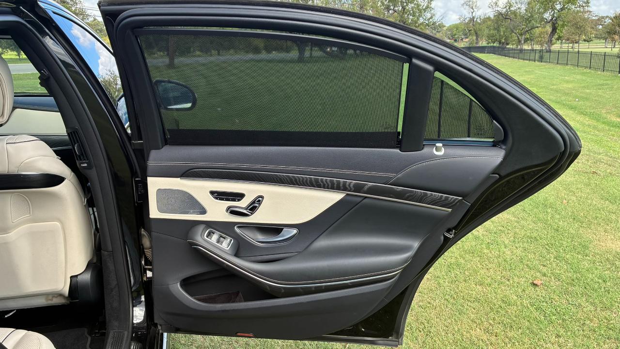 Mercedes-Benz S-Class S560 2019