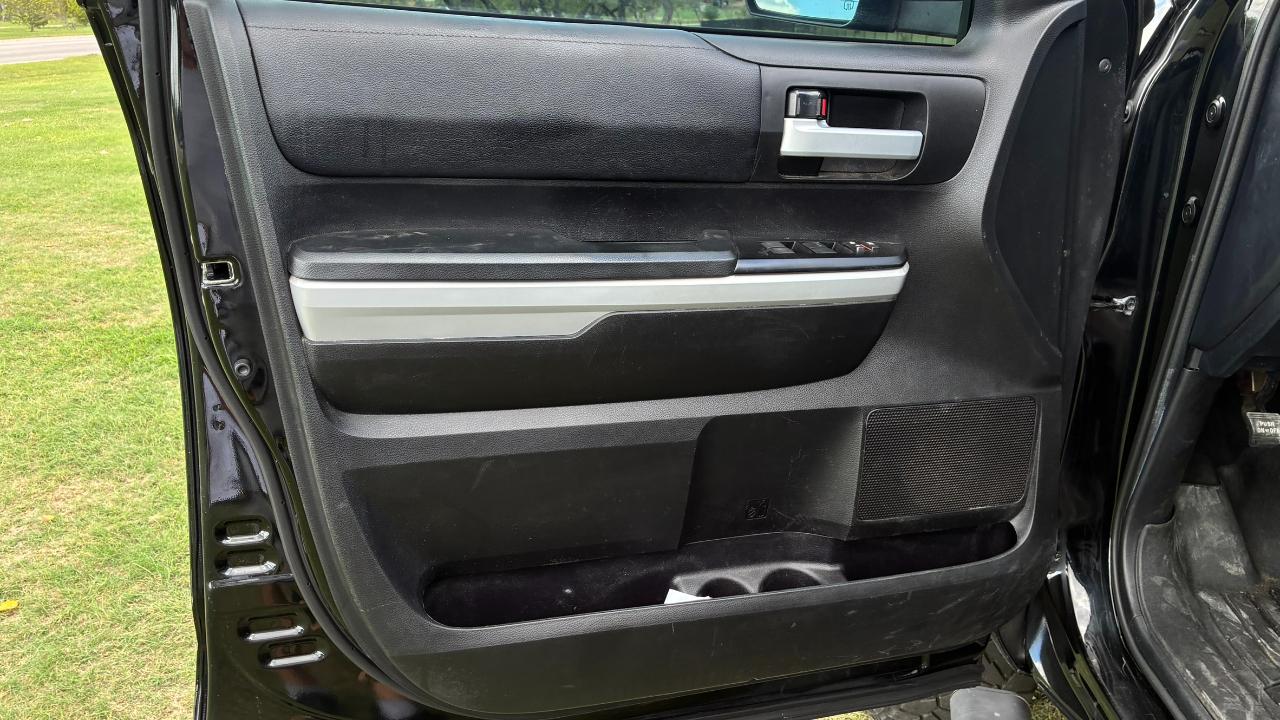 Toyota Tundra SR5 5.7L V8 CrewMax 4WD 2020