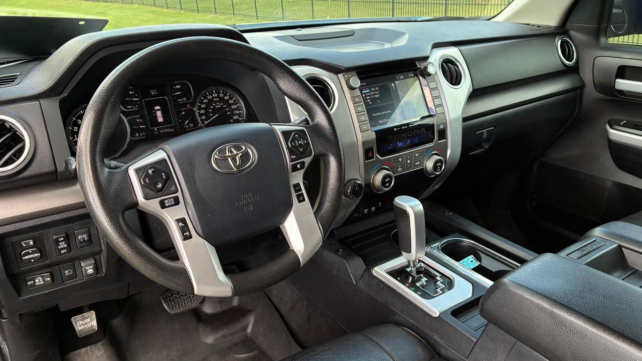 Toyota Tundra SR5 5.7L V8 CrewMax 4WD 2020