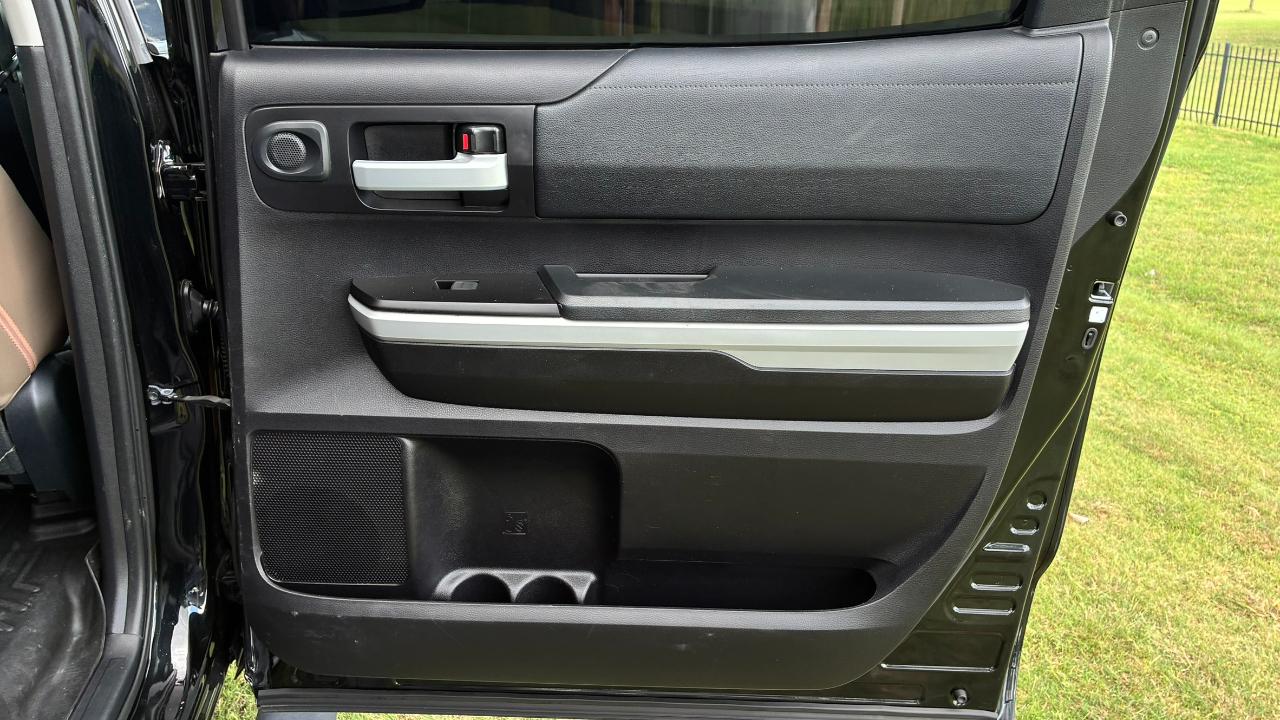 Toyota Tundra SR5 5.7L V8 CrewMax 4WD 2020
