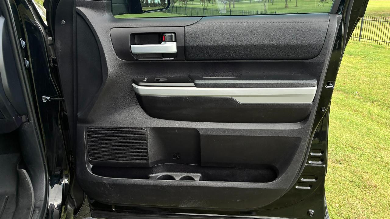 Toyota Tundra SR5 5.7L V8 CrewMax 4WD 2020