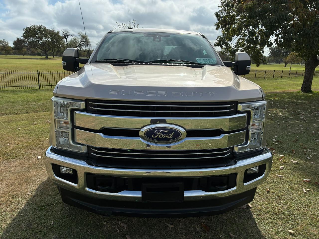 Ford F-250 SD Lariat Crew Cab 4WD 2017