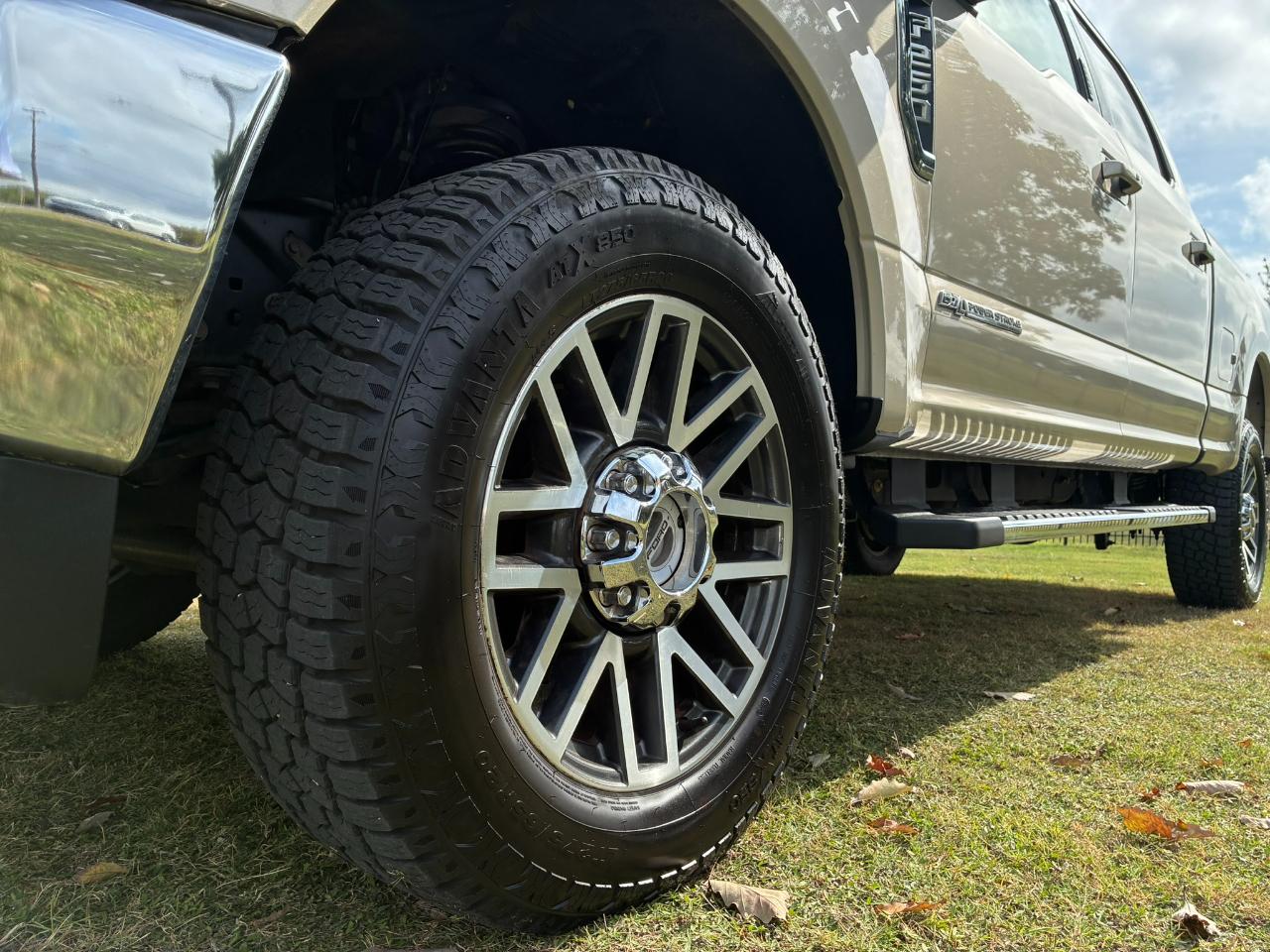 Ford F-250 SD Lariat Crew Cab 4WD 2017