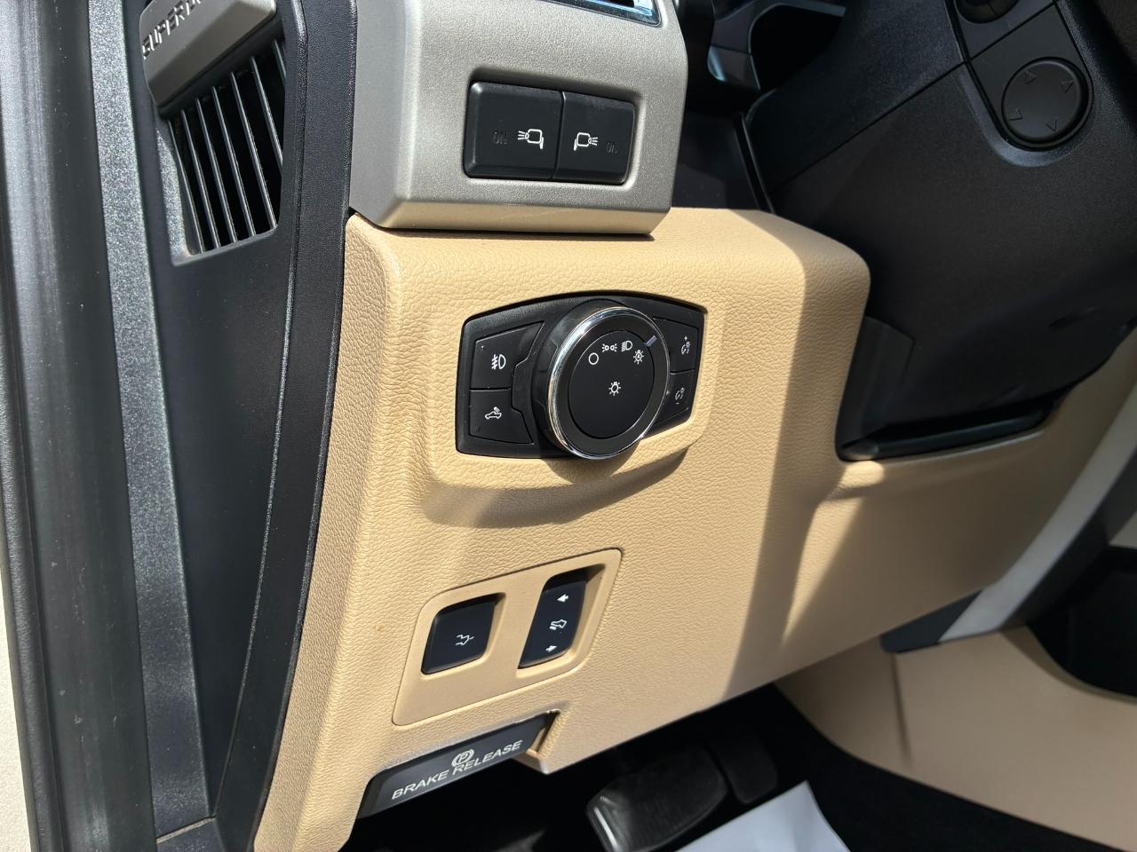 Ford F-250 SD Lariat Crew Cab 4WD 2017