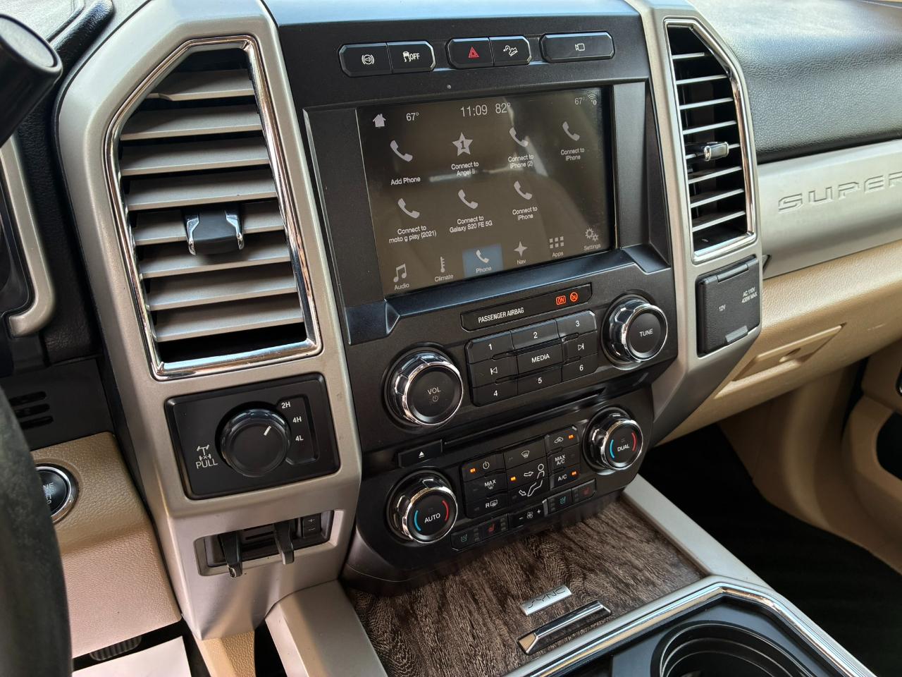 Ford F-250 SD Lariat Crew Cab 4WD 2017