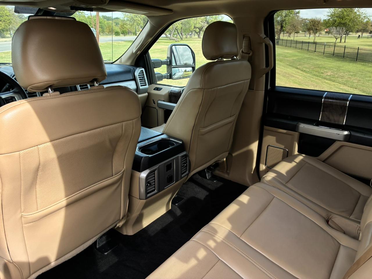 Ford F-250 SD Lariat Crew Cab 4WD 2017