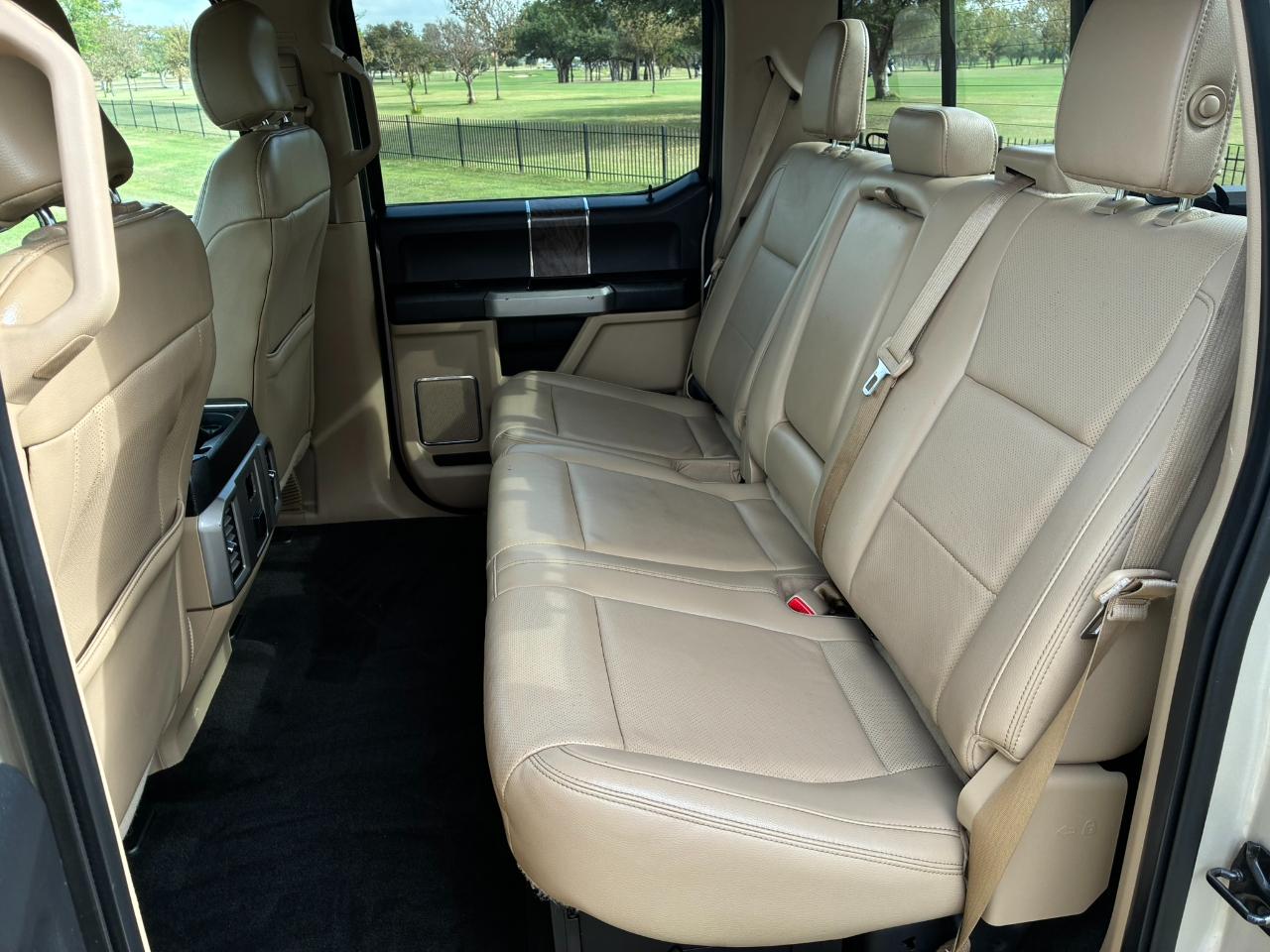 Ford F-250 SD Lariat Crew Cab 4WD 2017