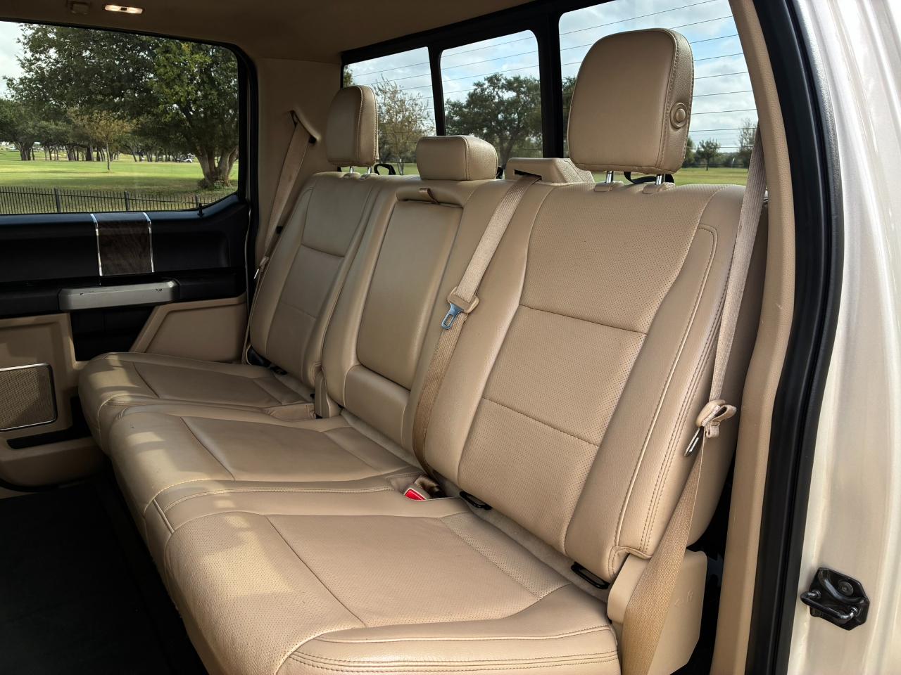 Ford F-250 SD Lariat Crew Cab 4WD 2017