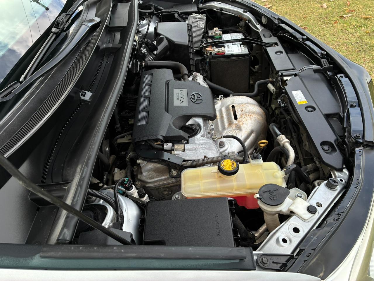 Toyota RAV4 SE FWD 2016