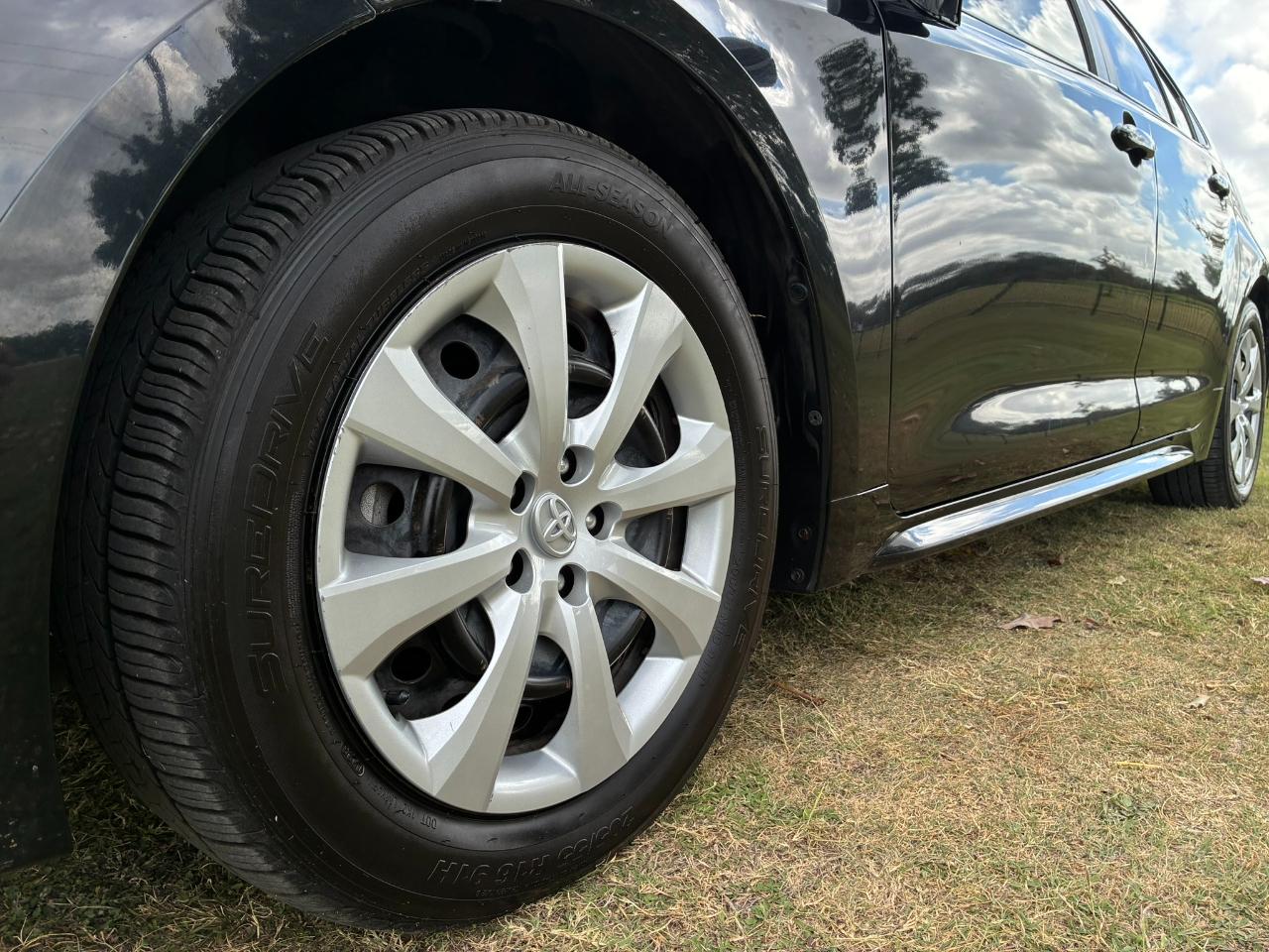 Toyota Corolla LE 2021