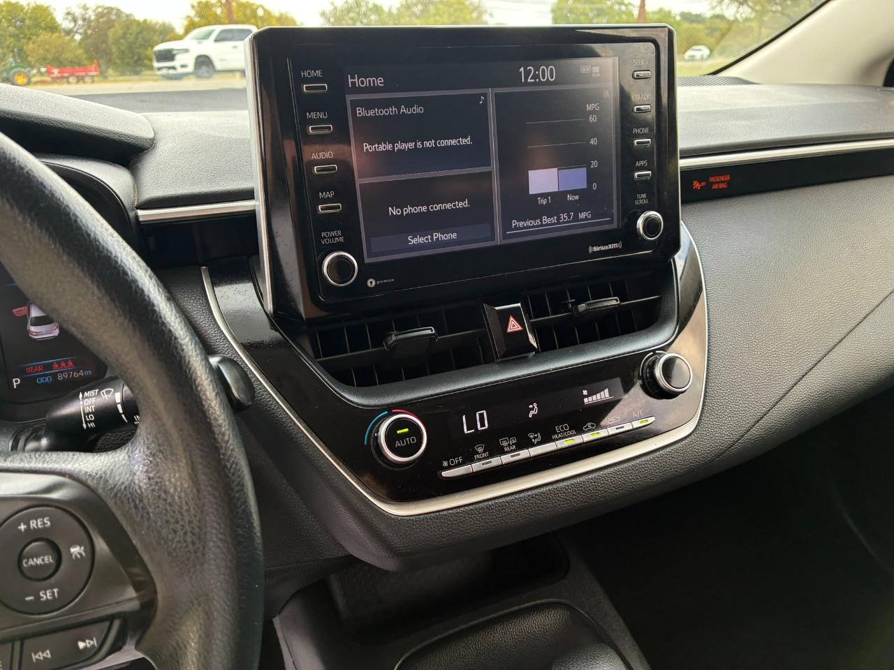 Toyota Corolla LE 2021