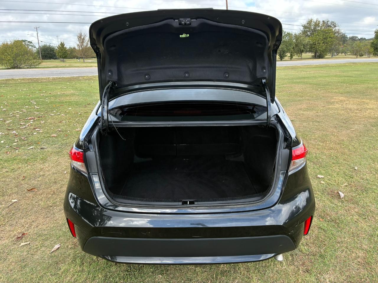 Toyota Corolla LE 2021