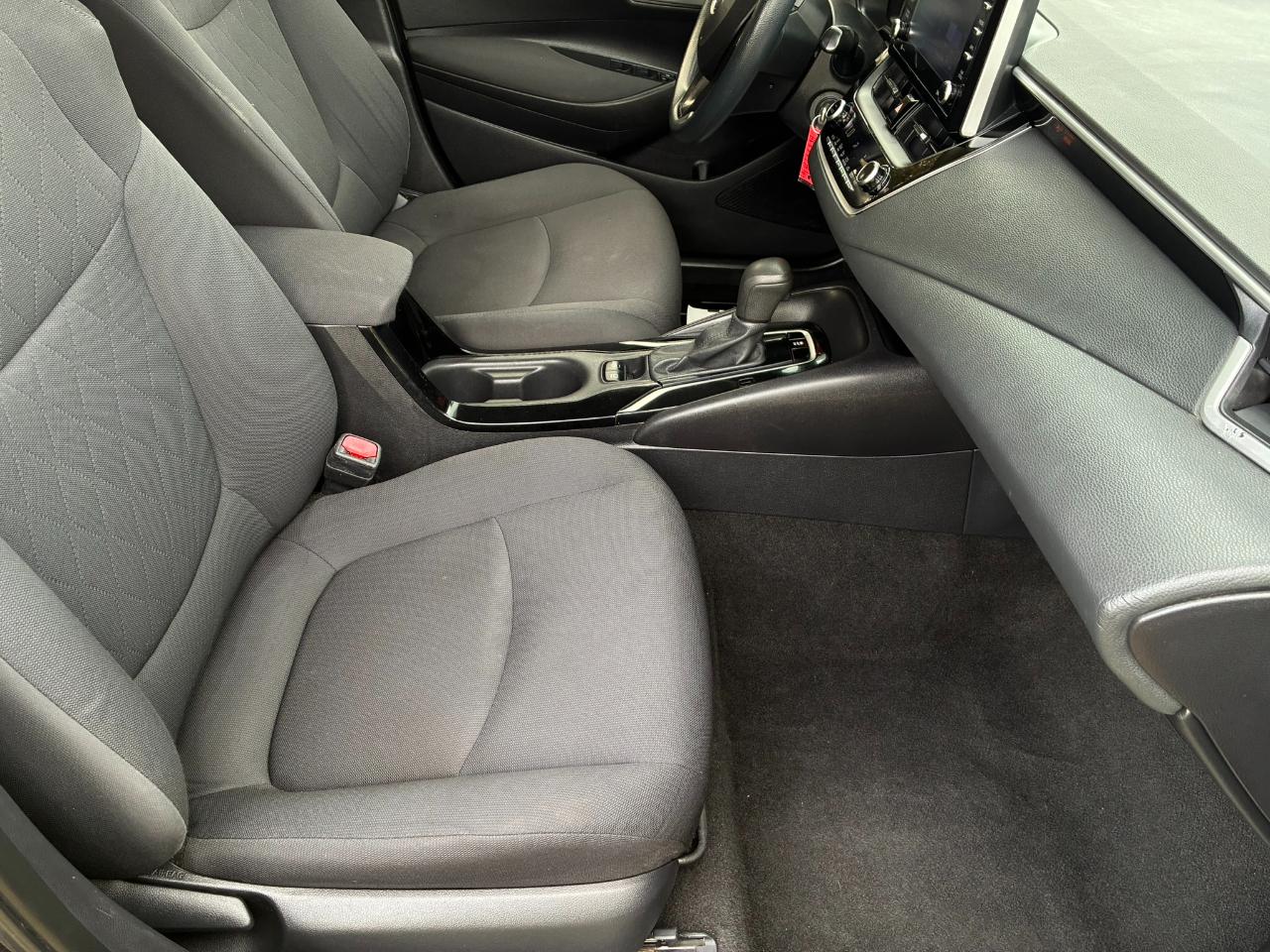 Toyota Corolla LE 2021