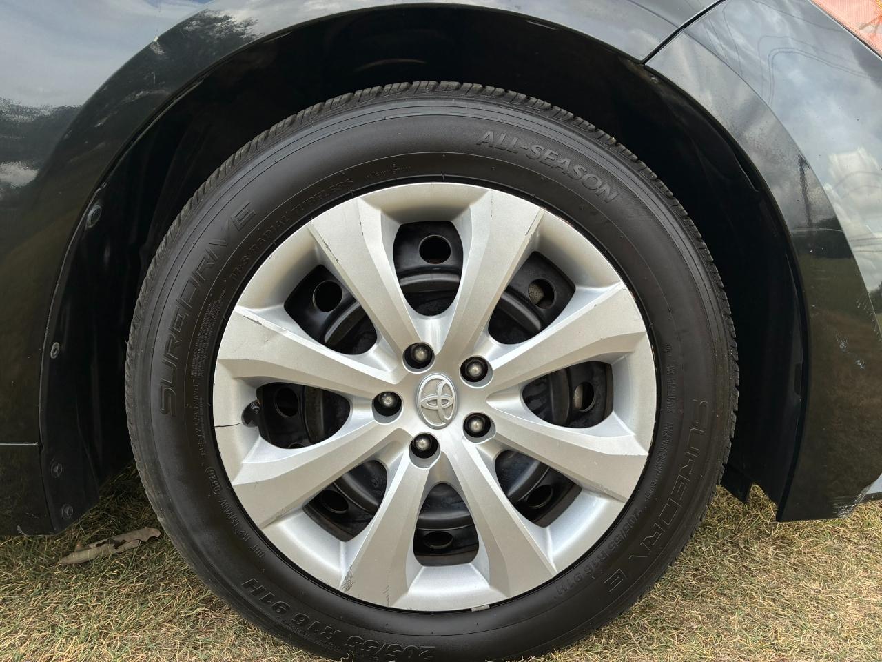 Toyota Corolla LE 2021