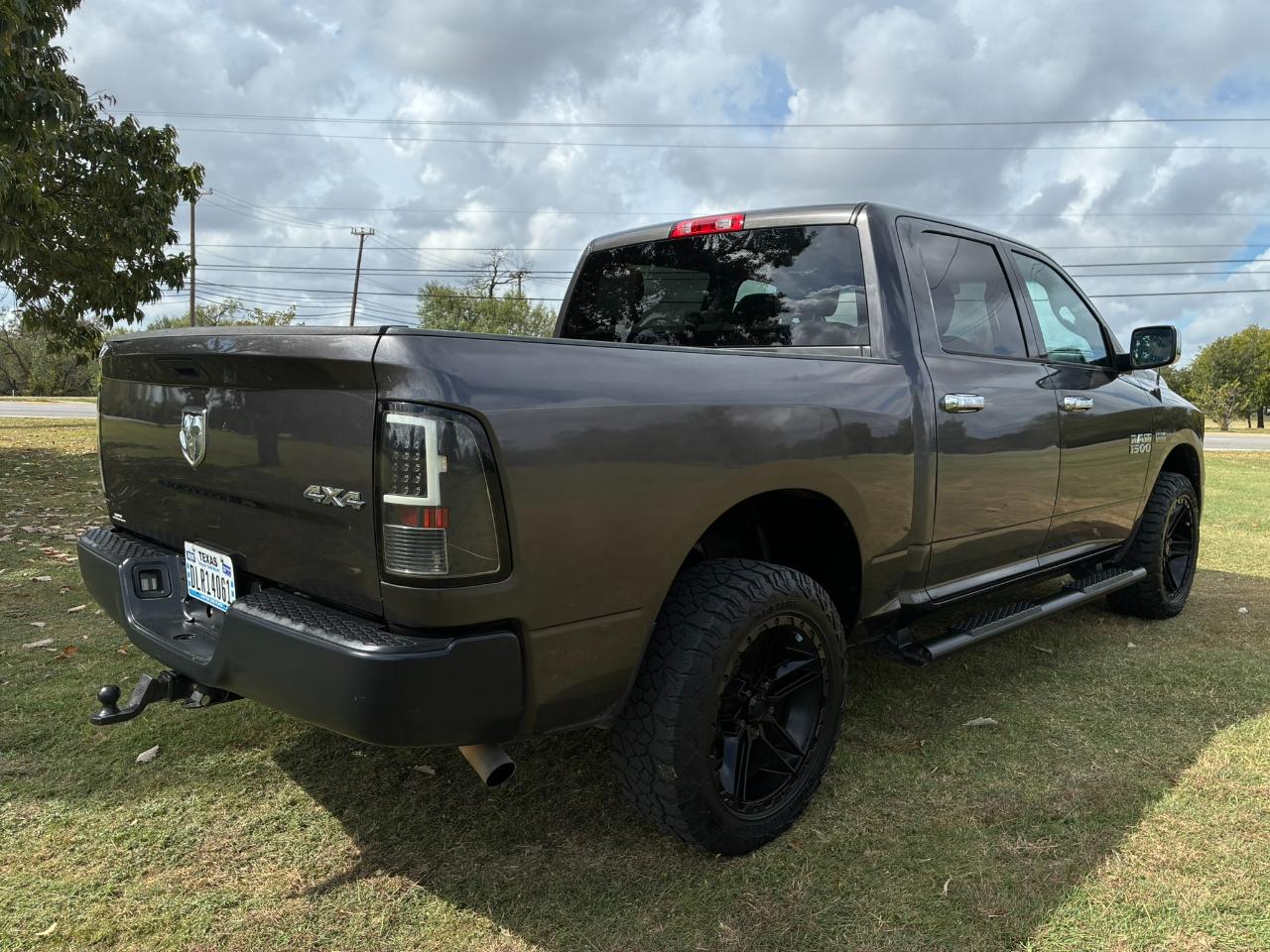 RAM 1500 Tradesman Crew Cab SWB 4WD 2018