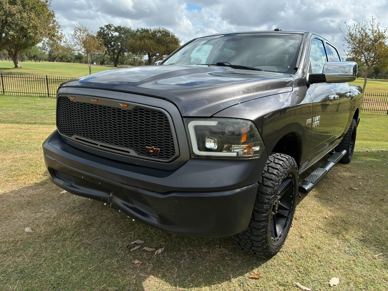 RAM 1500 Tradesman Crew Cab SWB 4WD 2018