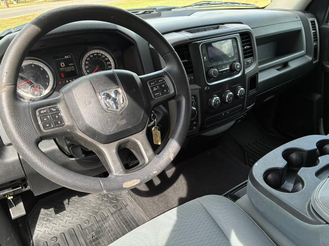 RAM 1500 Tradesman Crew Cab SWB 4WD 2018