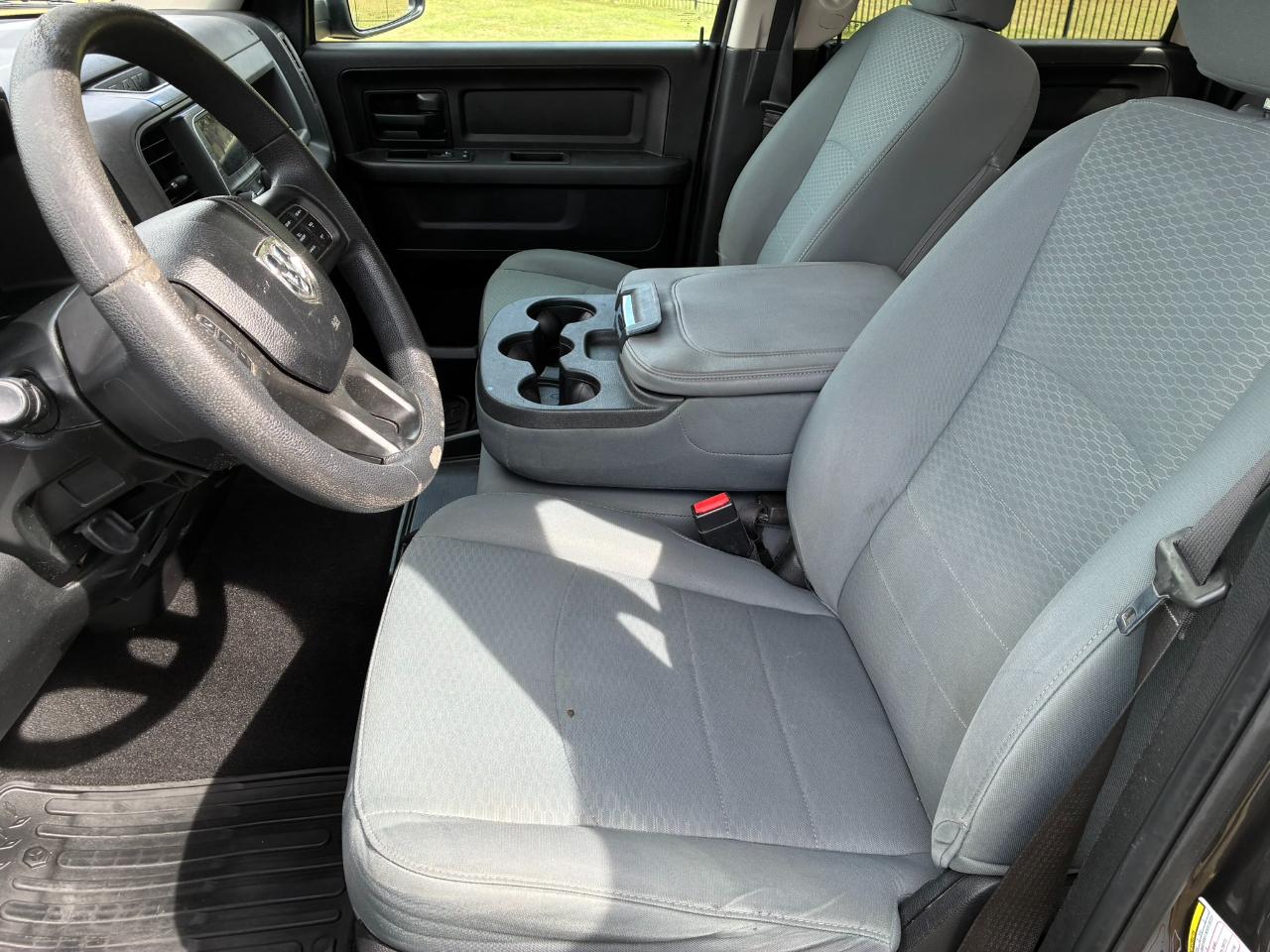 RAM 1500 Tradesman Crew Cab SWB 4WD 2018